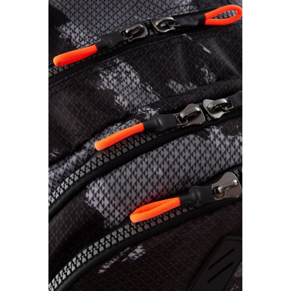 Bentley �ern�/oran�ov�